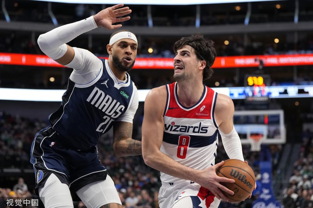 借助赞助提 借助赞助提